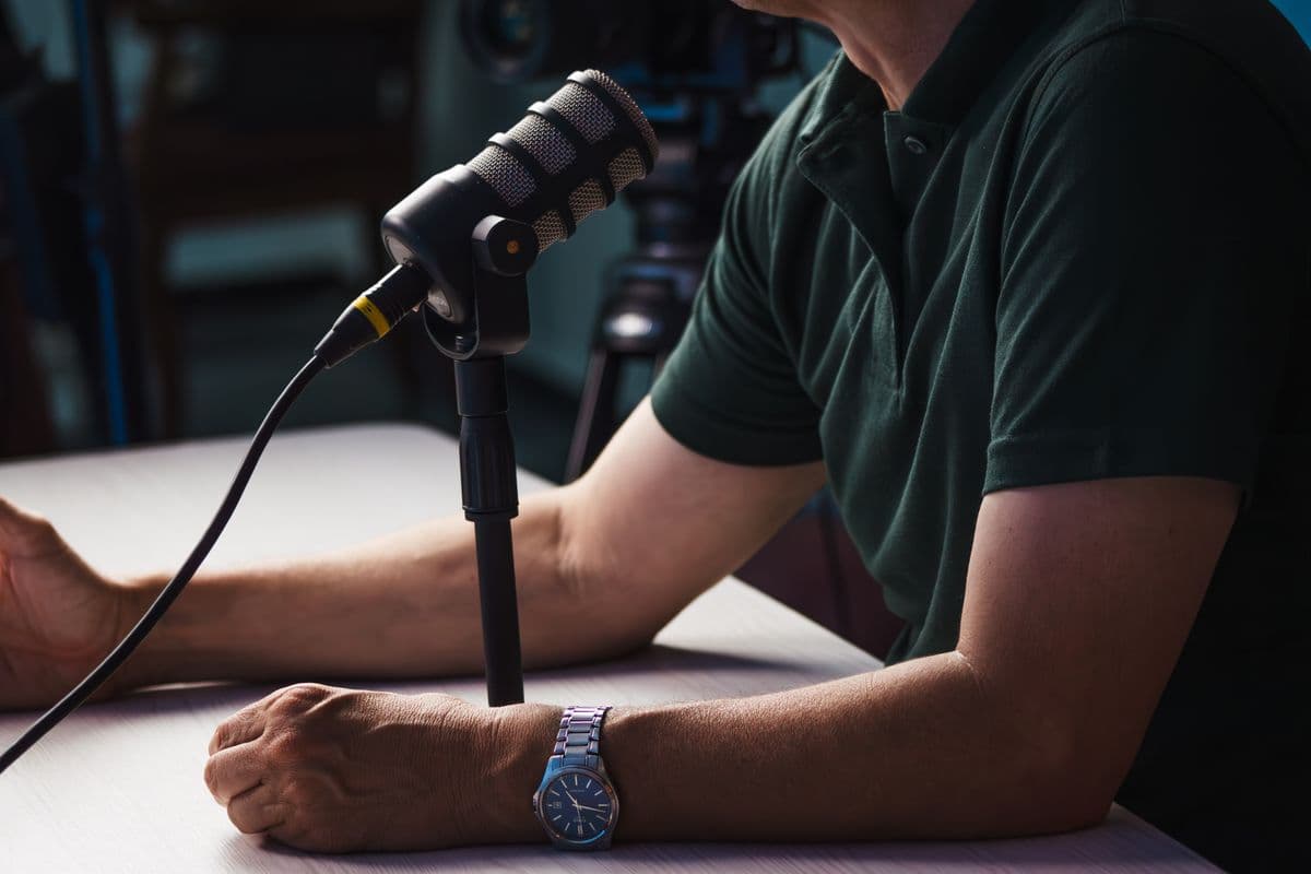 Two people talking through the work, one recording the answers